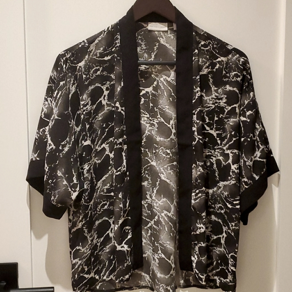 Black & White Kimono | New York & Company